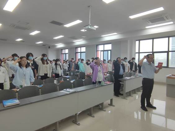 说明: C:\Users\lenovo\Desktop\员工党支部党员大会简报6.12\员工党支部党员大会简报6.12\D85435F6A20852EF4AA126ADA21A0493.jpg